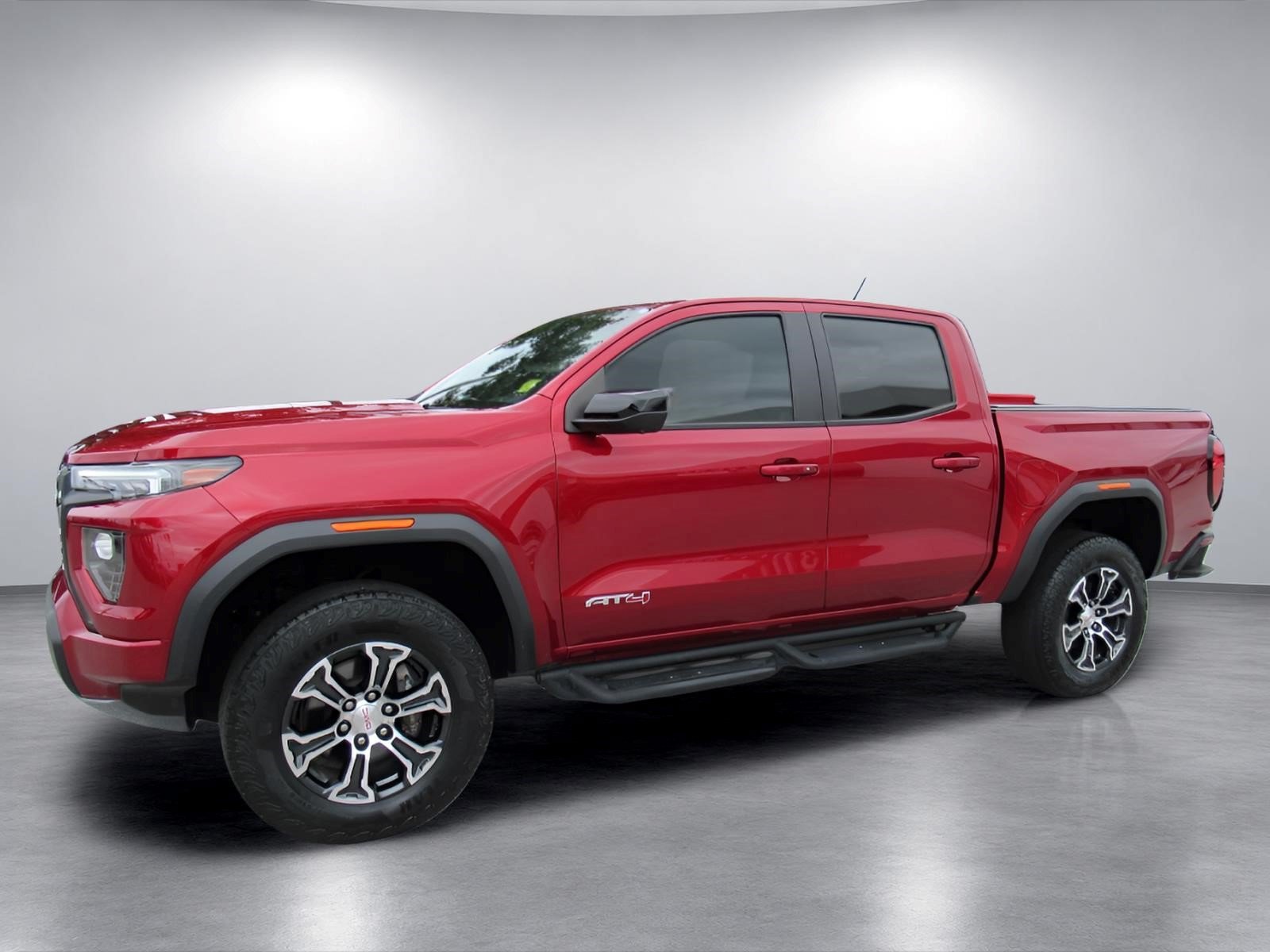 Used 2023 GMC Canyon AT4 w/ AT4 Premium Package AWD/4WD image 4