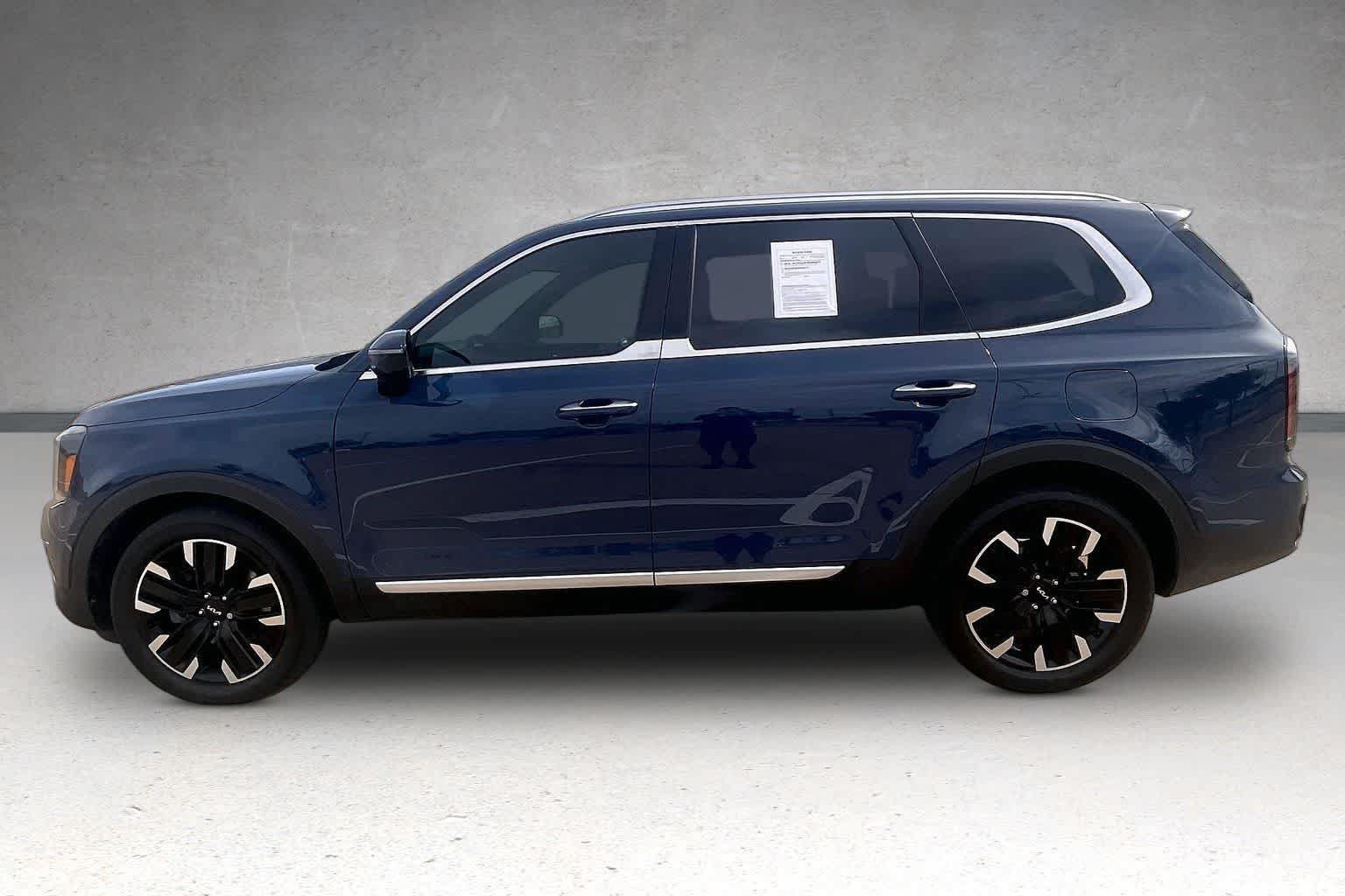 Certified 2024 Kia Telluride SX Prestige AWD/4WD image 3