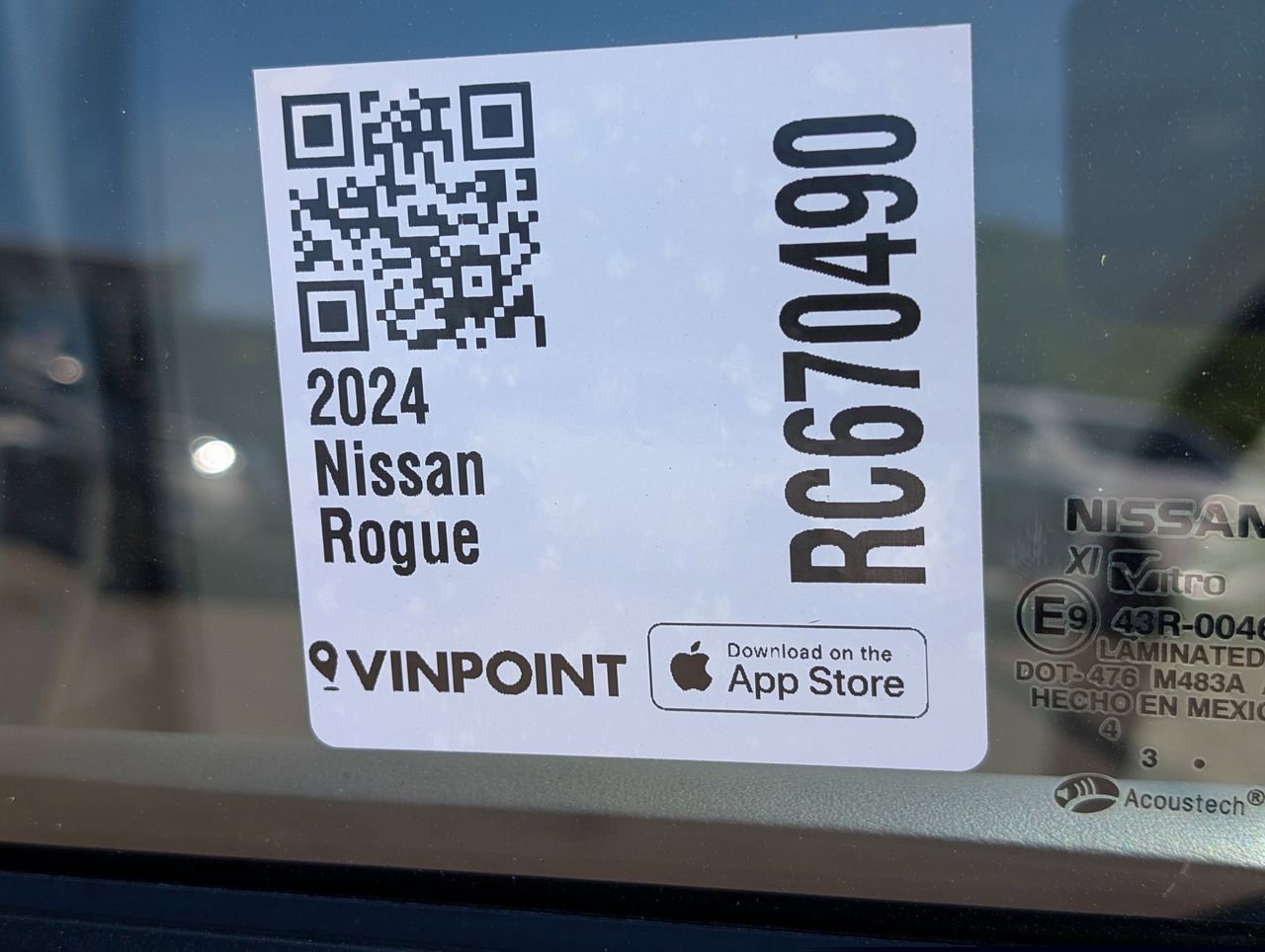 Certified 2024 Nissan Rogue SV image 29