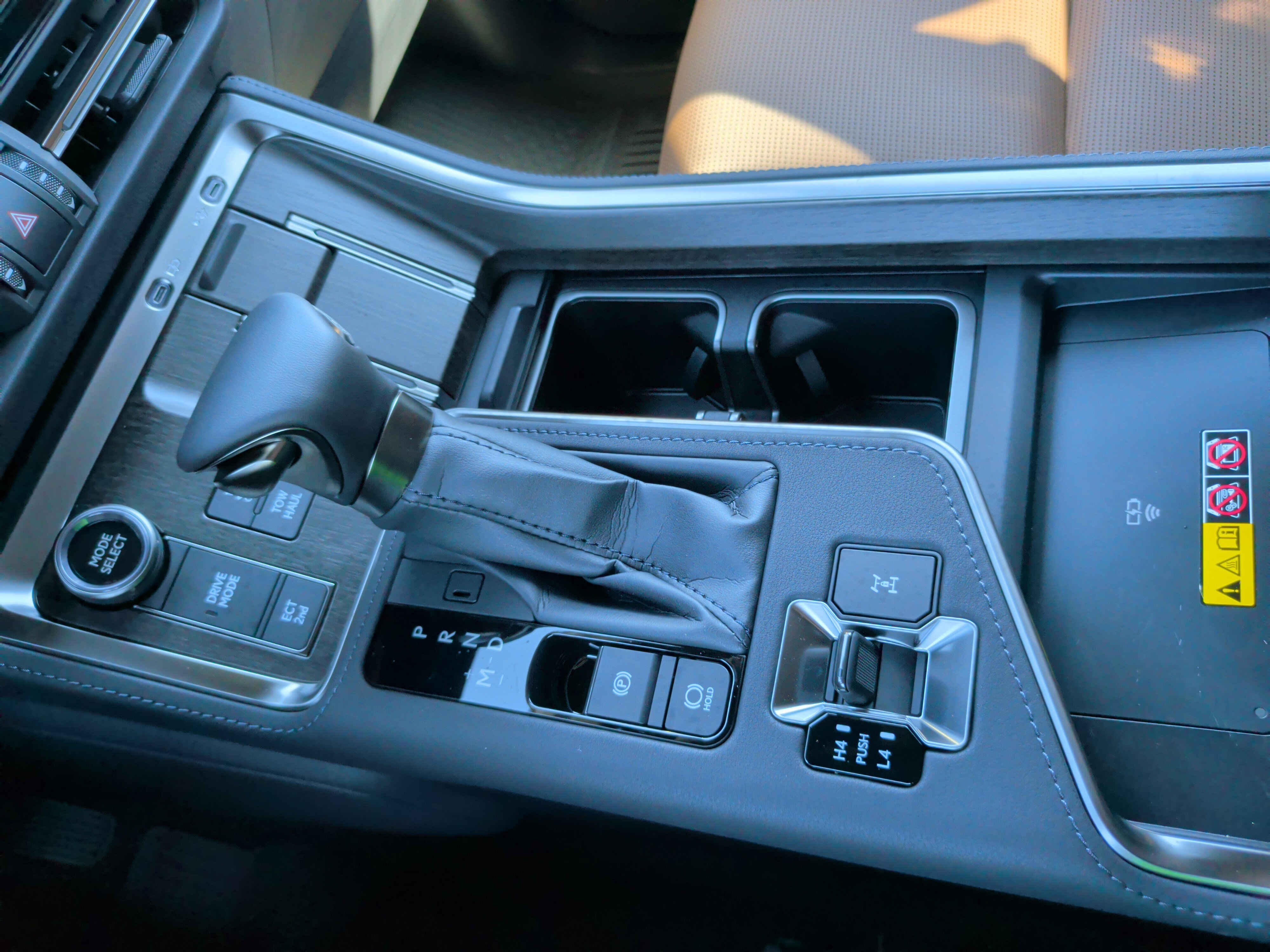 Used 2026 Lexus GX 550 w/ Accessory Package (2T) image 17