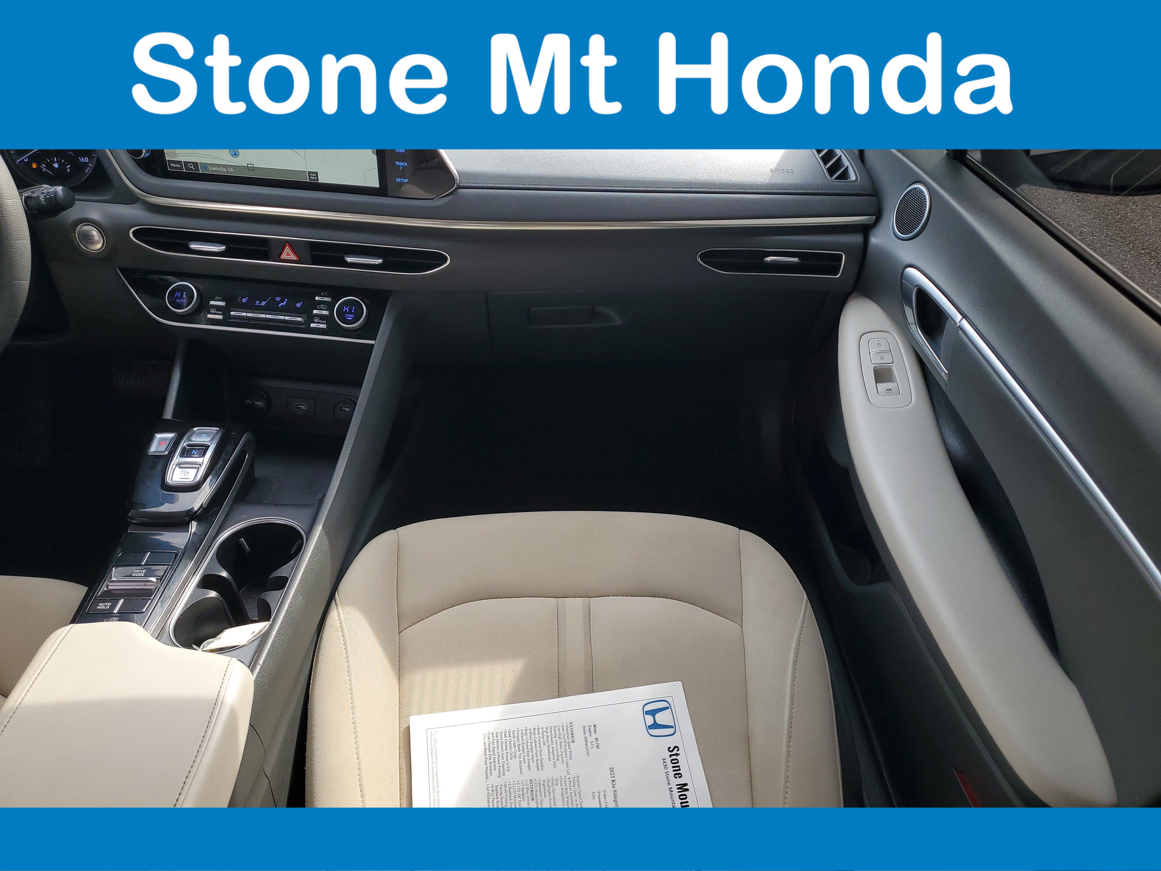 Used 2023 Hyundai Sonata SEL w/ Preferred Accessory Package FWD image 16