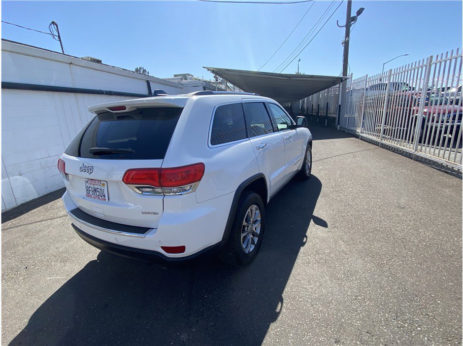 Used 2015 Jeep Grand Cherokee Limited w/ Luxury Group II image 7