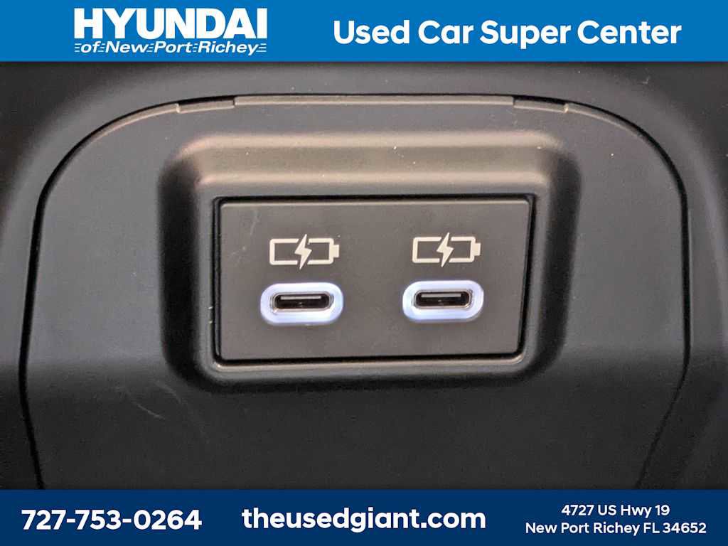 Used 2025 Toyota RAV4 Limited w/ Advanced Technology Package image 34