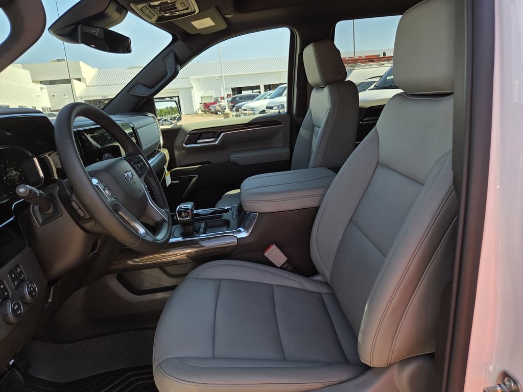 New 2026 Chevrolet Silverado 1500 RST w/ RST All Star Premium Package AWD/4WD image 16
