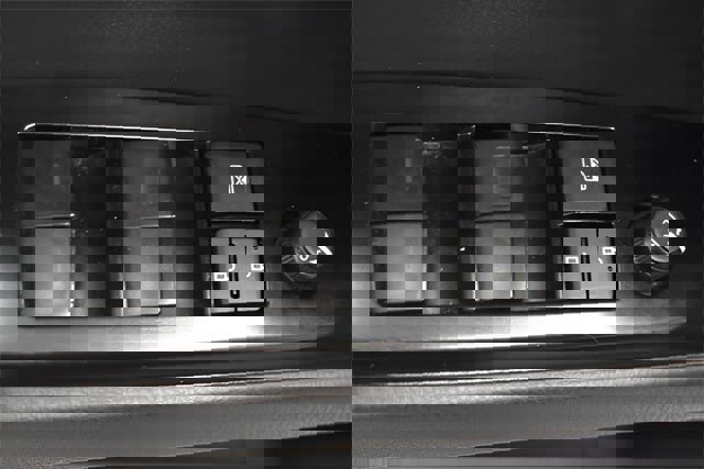 Used 2025 Toyota Camry image 23