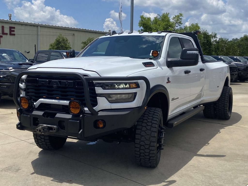 New 2026 RAM 3500 Big Horn AWD/4WD image 34