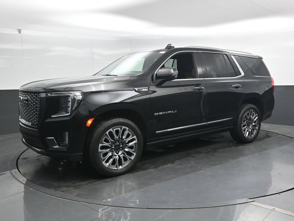 Used 2023 GMC Yukon Denali Ultimate w/ LPO, Floor Liner Package AWD/4WD image 8