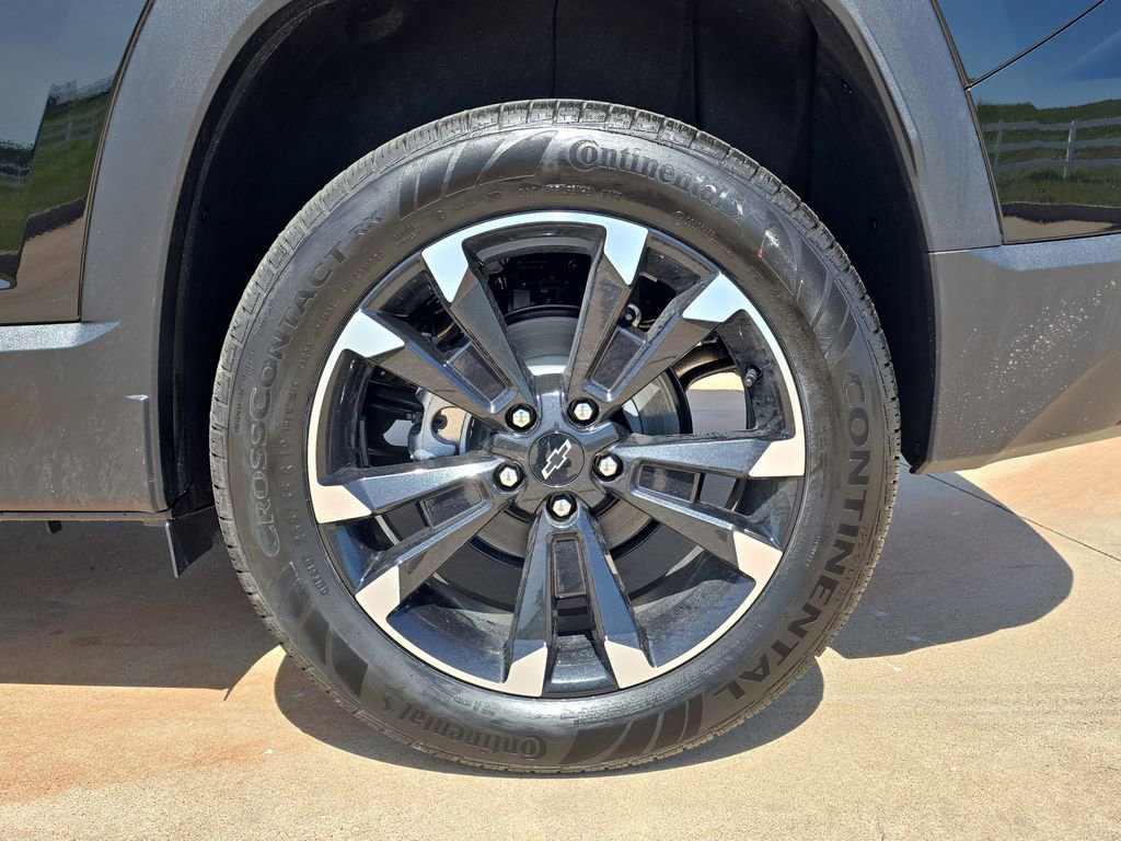 New 2026 Chevrolet Equinox RS w/ Convenience Package III FWD image 32