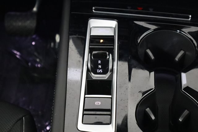 Used 2026 Volkswagen Atlas SE FWD image 29