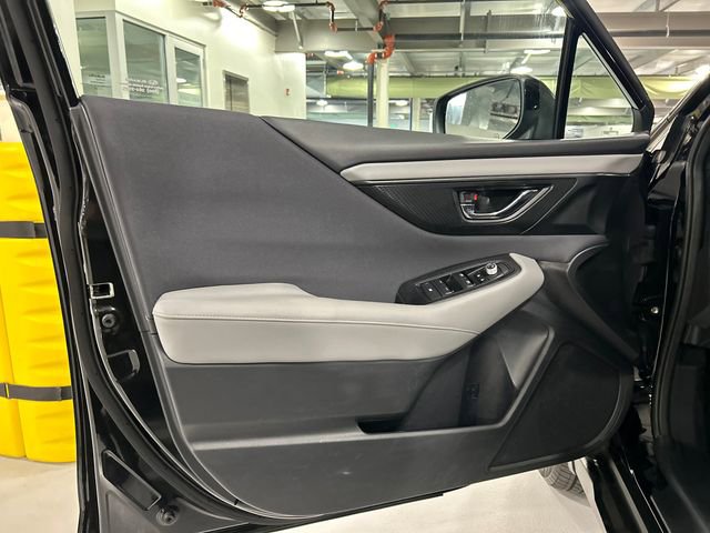 Used 2023 Subaru Outback Premium image 9