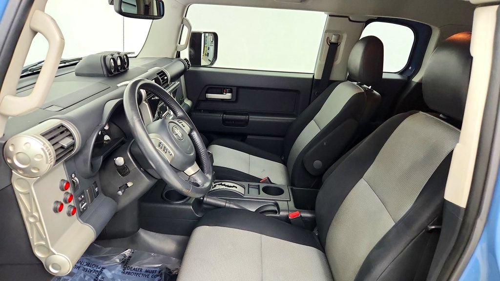 Used 2014 Toyota FJ Cruiser 4WD w/ Trail Teams Ultimate Edition image 18