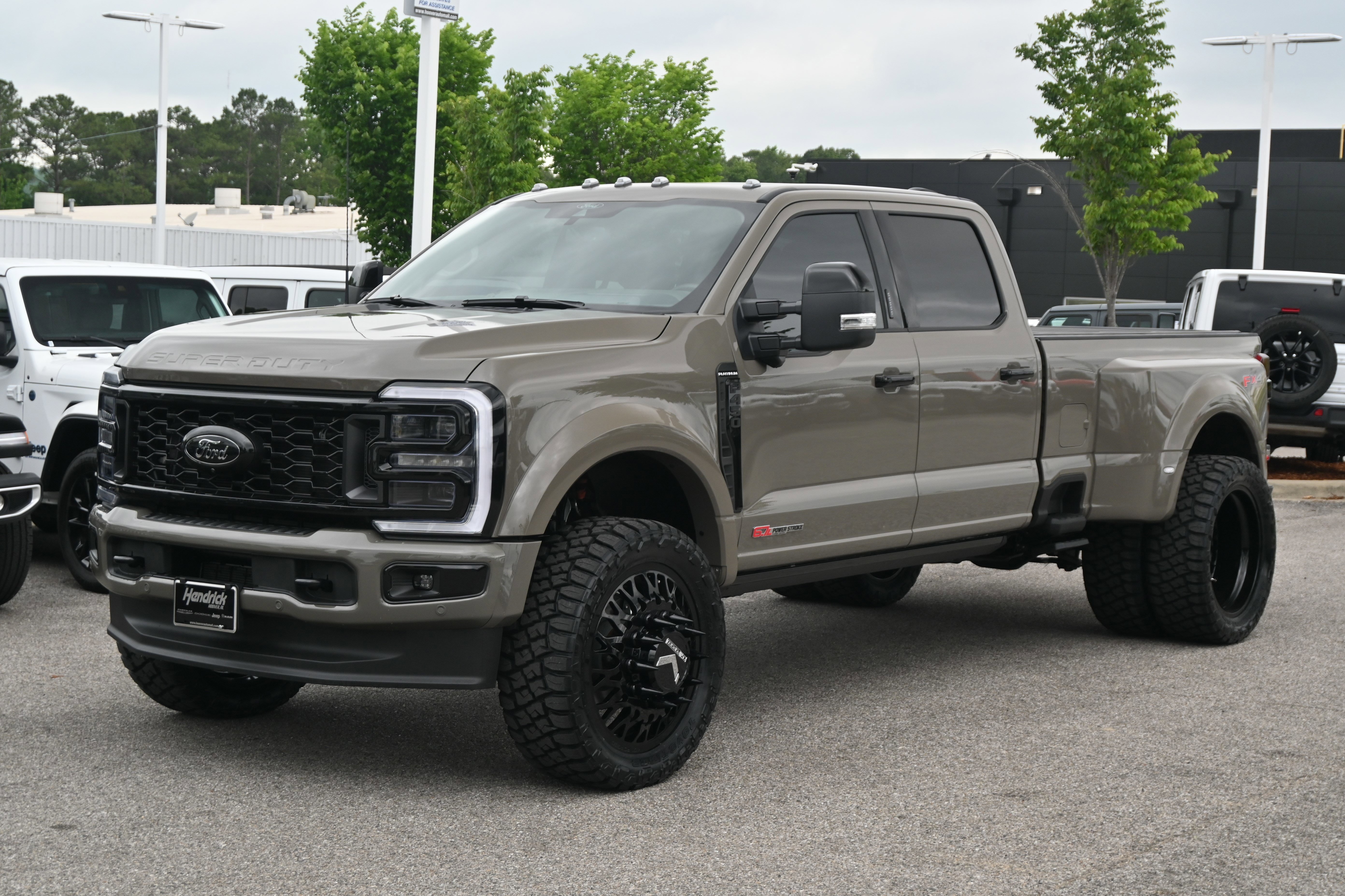 Used 2026 Ford F450 Platinum w/ Platinum Plus Package AWD/4WD image 5