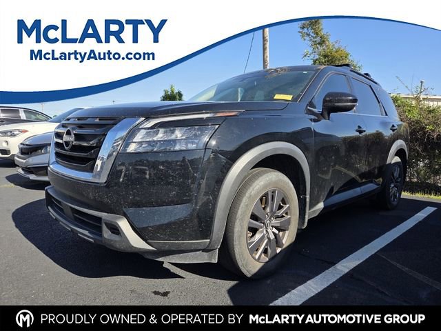 Used 2023 Nissan Pathfinder SV w/ SV Premium Package FWD image 1