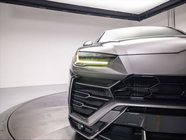 Used 2021 Lamborghini Urus image 16