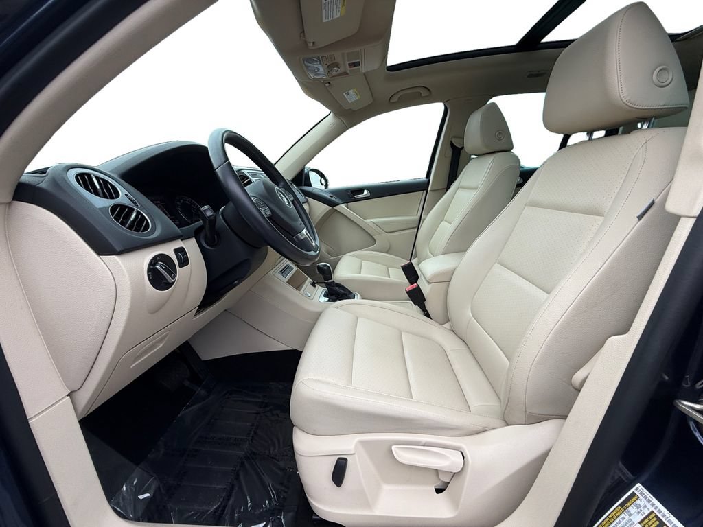 Used 2015 Volkswagen Tiguan SE AWD/4WD image 9
