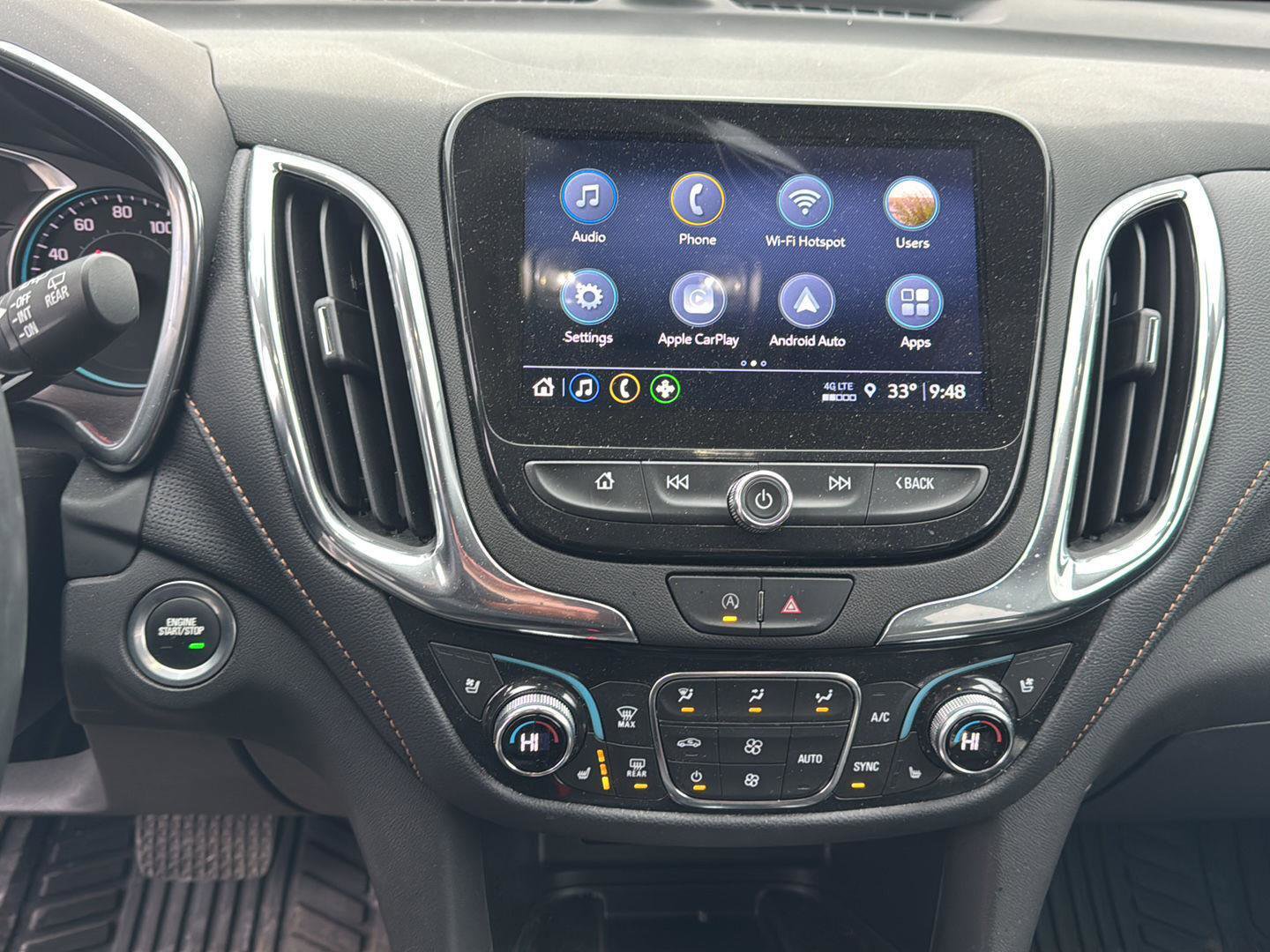 Used 2023 Chevrolet Equinox Premier image 15