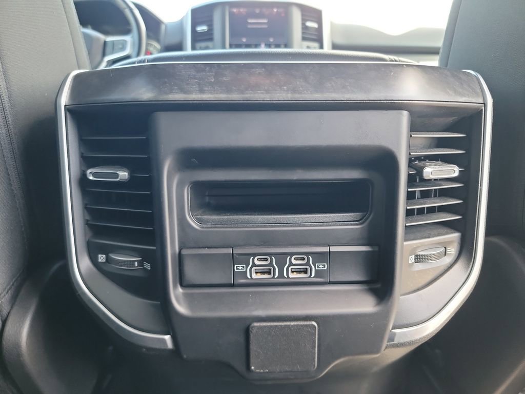 Used 2022 RAM 1500 Big Horn AWD/4WD image 16