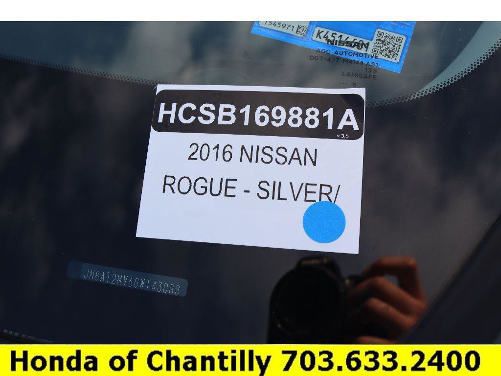 Used 2016 Nissan Rogue S w/ Appearance Package image 33