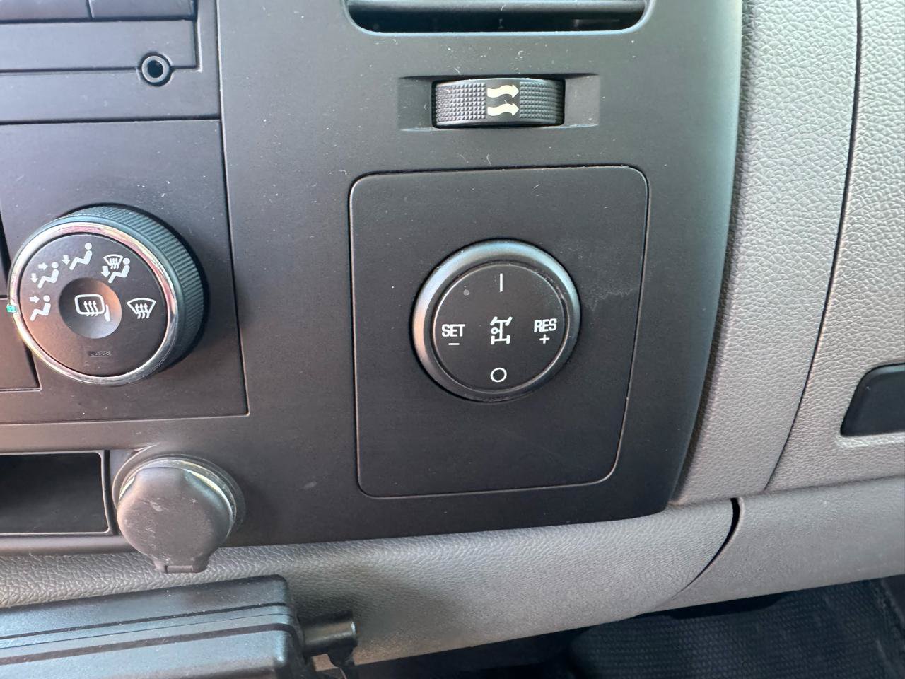 Used 2012 Chevrolet Silverado 3500 W/T RWD image 24