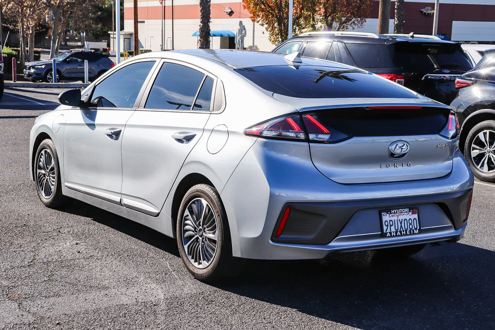 Used 2022 Hyundai Ioniq SE image 8