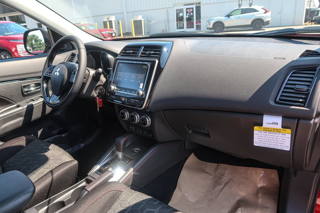 New 2027 Mitsubishi Outlander Sport LE AWD/4WD image 18