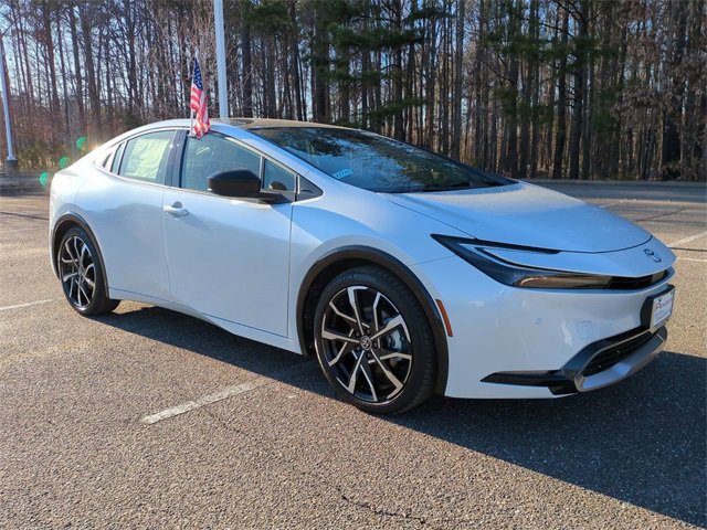 New 2026 Toyota Prius Plug-In Hybrid image 2