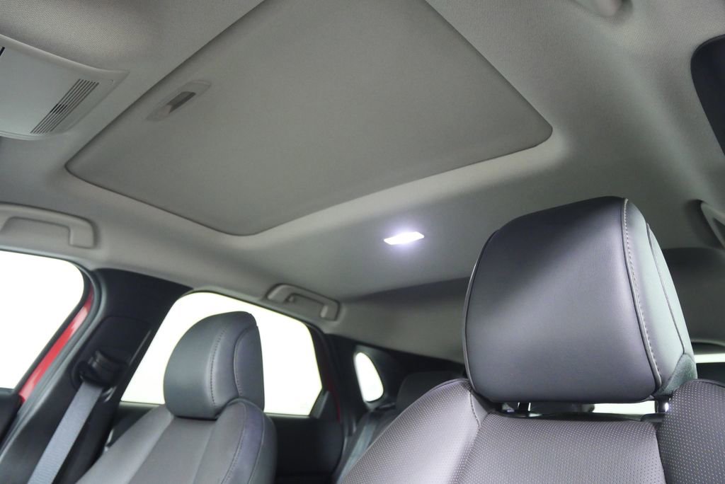 Used 2022 MAZDA CX-30 AWD 2.5 S w/ Premium Package image 11