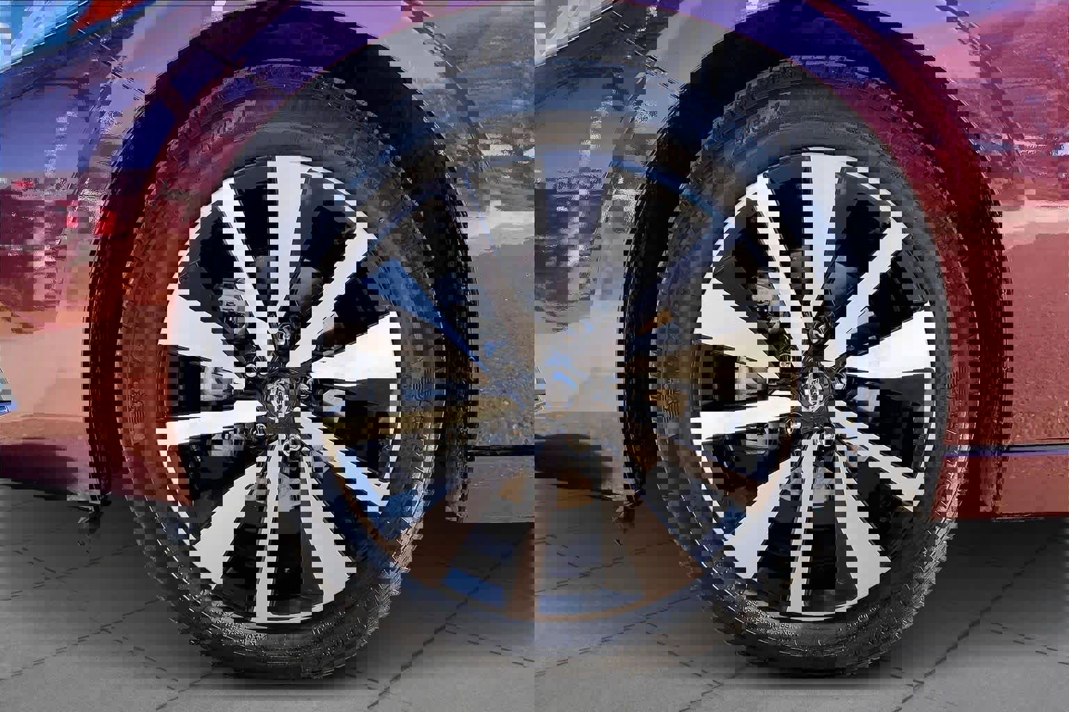 Used 2023 Nissan Sentra SV w/ SV Premium Package image 10