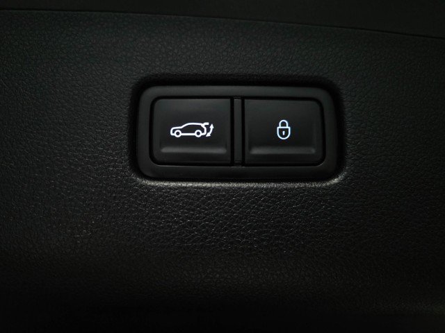 Used 2022 Genesis GV70 2.5T w/ Sport Prestige Package AWD/4WD image 38