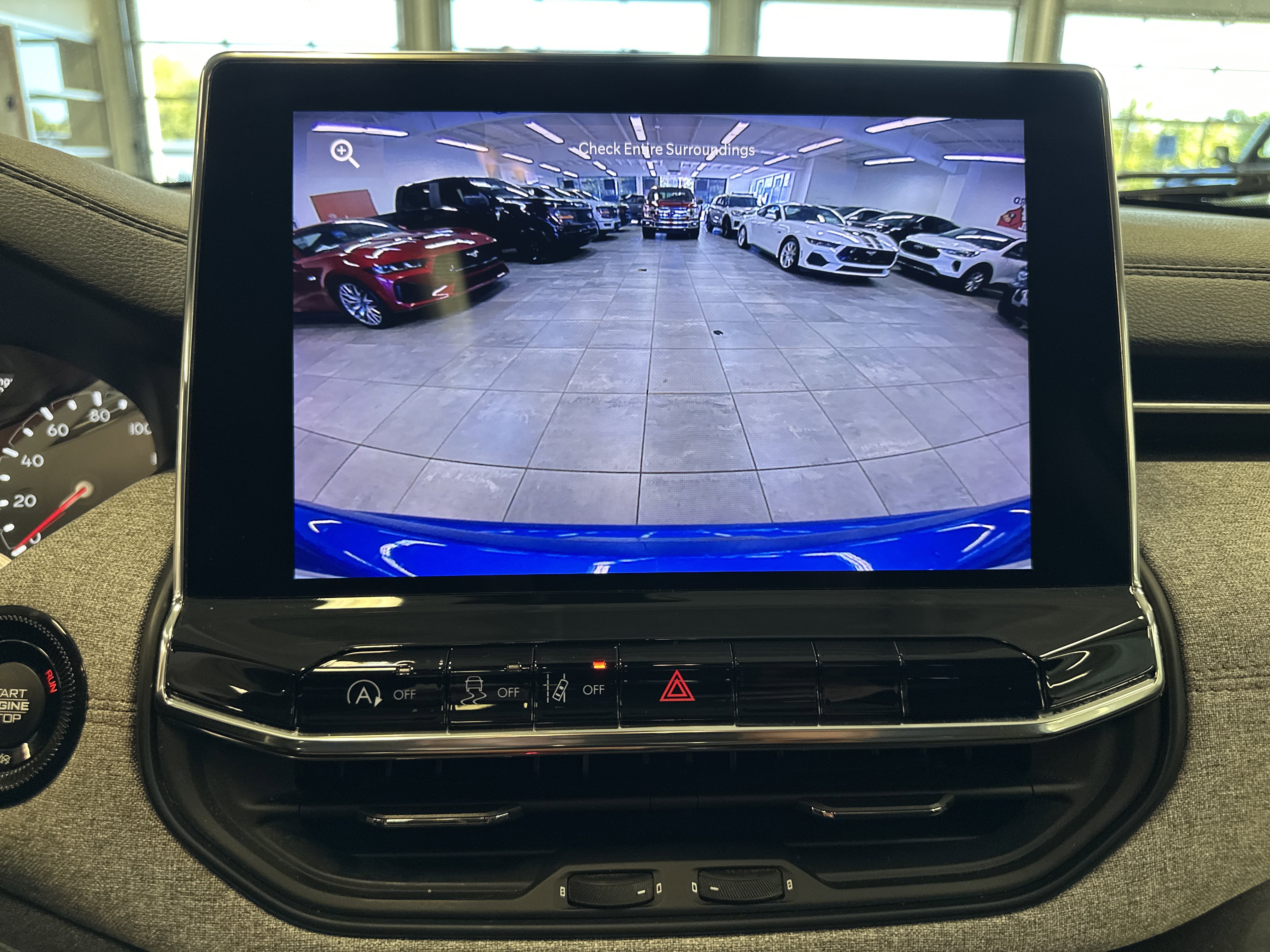 Used 2022 Jeep Compass Latitude w/ Sun and Sound Group image 32