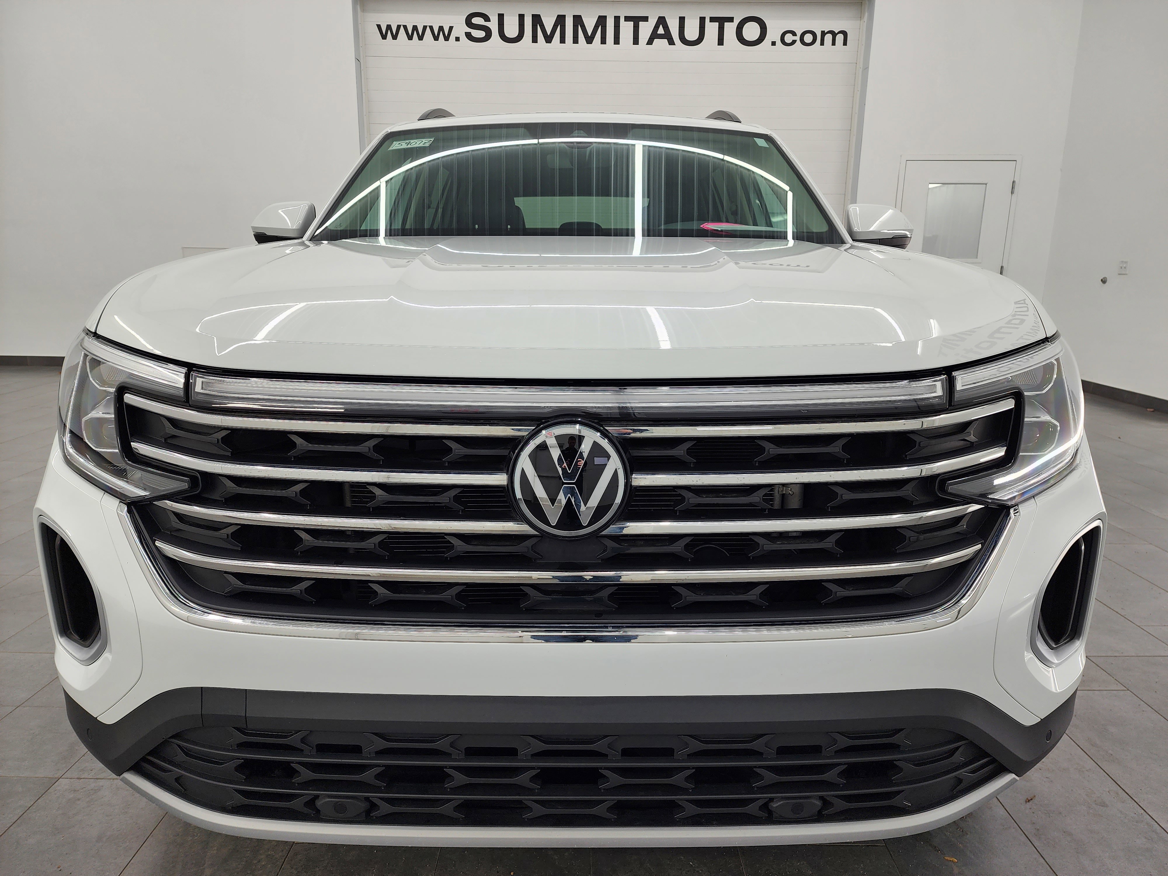 Used 2025 Volkswagen Atlas SE image 22