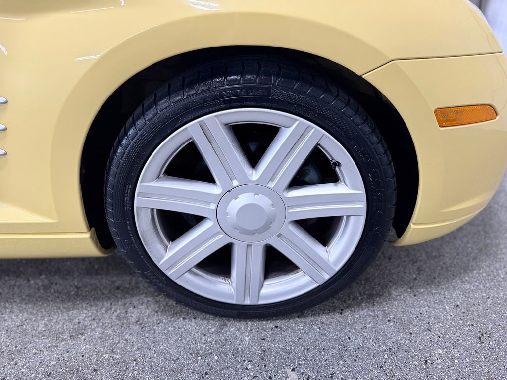 Used 2005 Chrysler Crossfire Limited RWD image 25