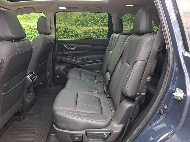 Used 2025 Subaru Ascent Limited w/ Popular Package #2 AWD/4WD image 10