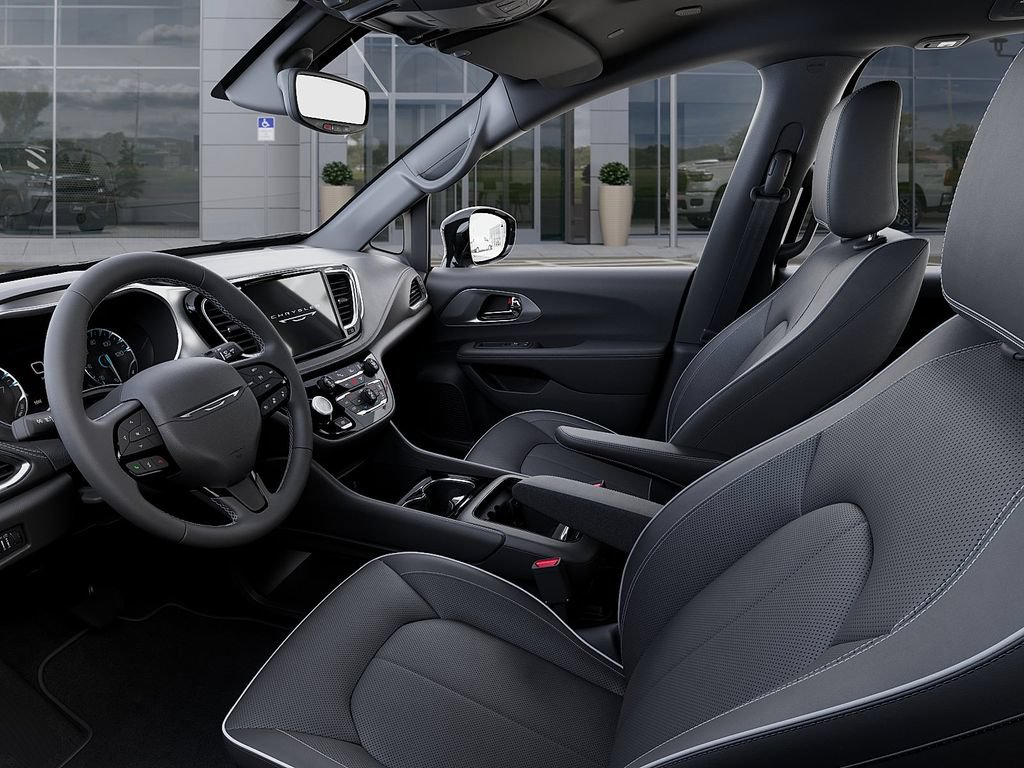 New 2027 Chrysler Pacifica Limited AWD/4WD image 22