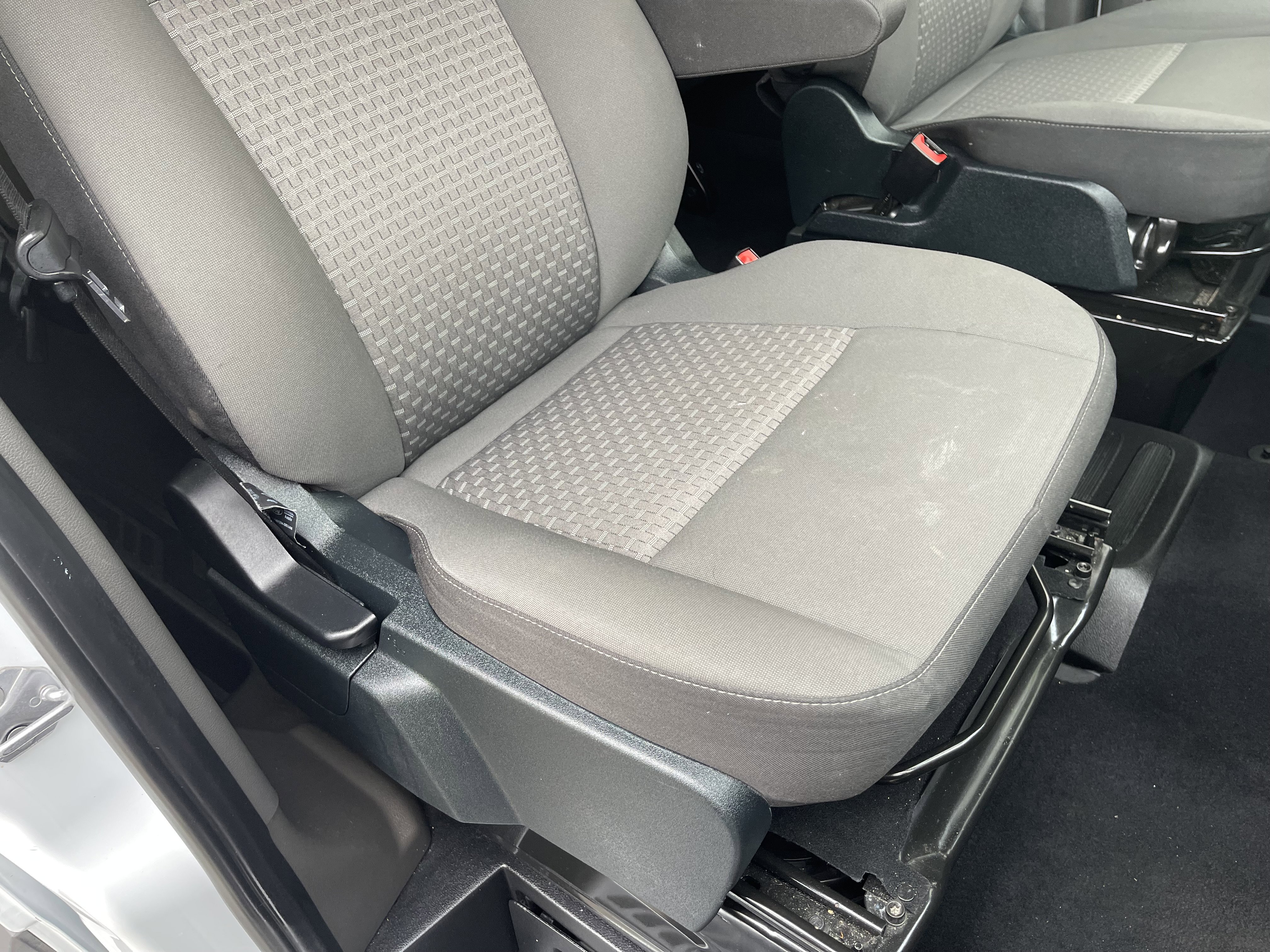 Used 2023 Ford Transit 350 XLT image 22