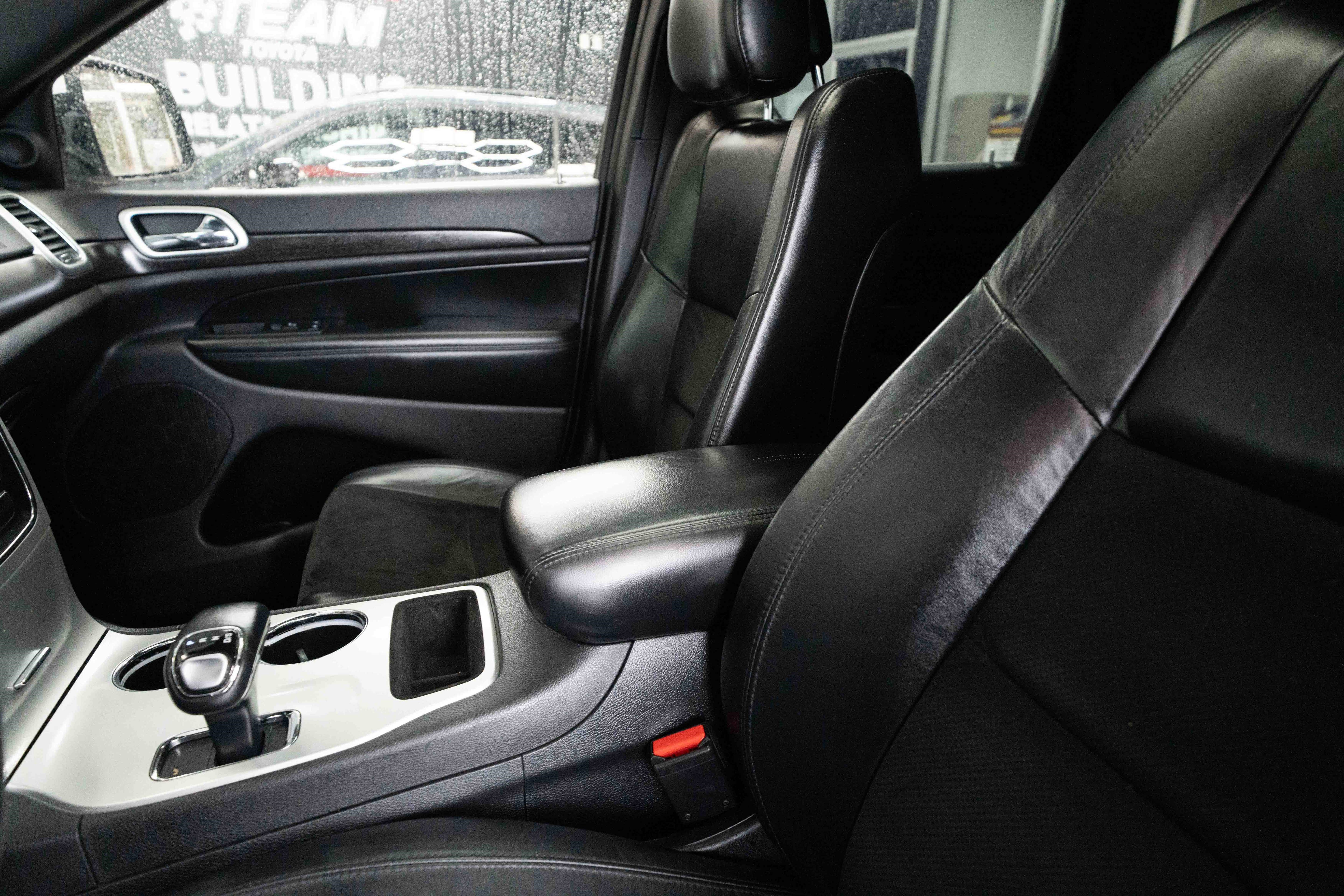 Used 2015 Jeep Grand Cherokee Altitude image 10