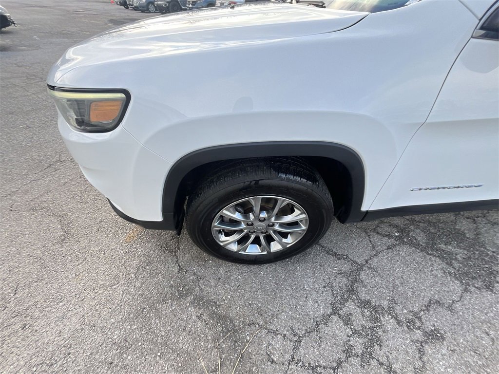 Used 2021 Jeep Cherokee Latitude Plus image 10