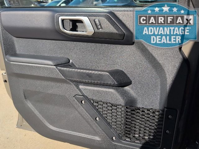 Used 2025 Ford Bronco Outer Banks AWD/4WD image 15
