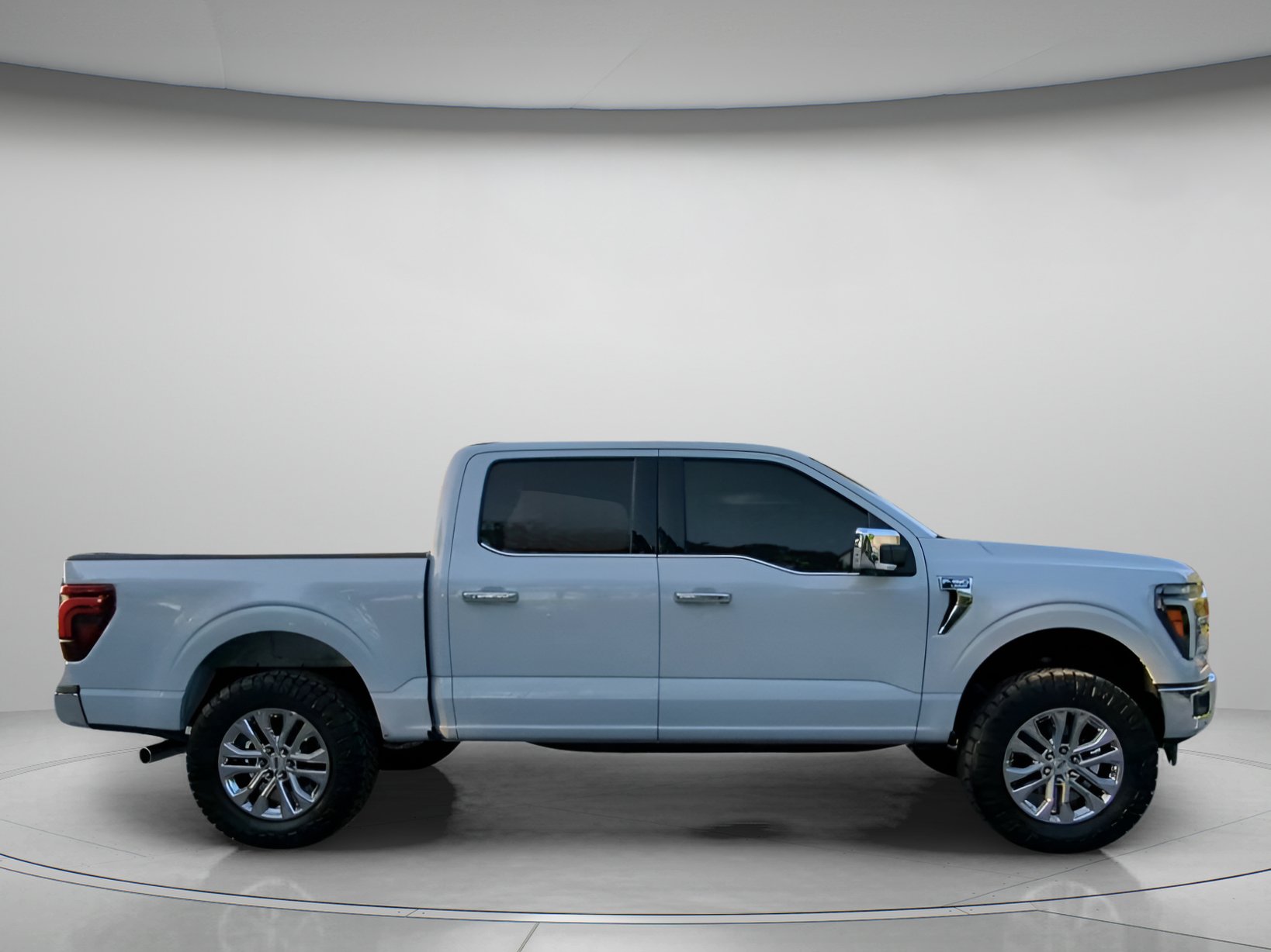 Certified 2025 Ford F150 Lariat w/ Equipment Group 501A Mid AWD/4WD image 33