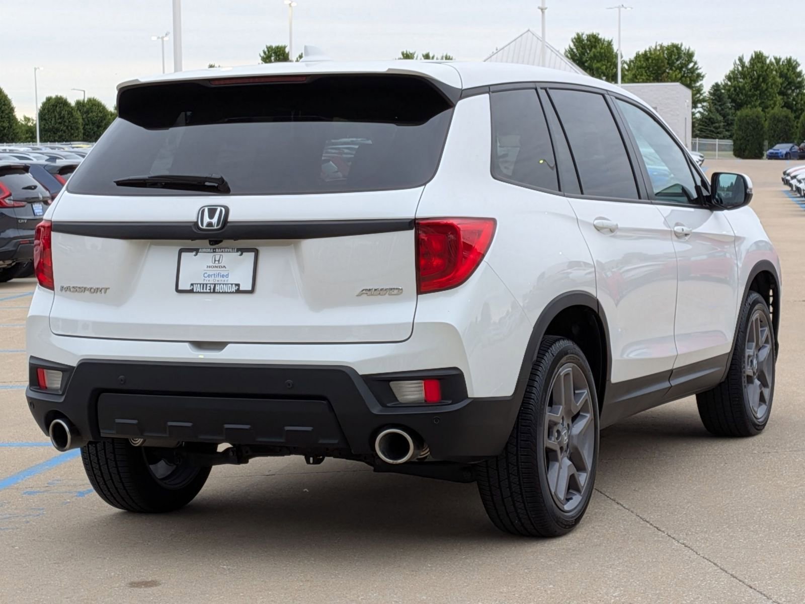 Used 2023 Honda Passport EX-L image 6