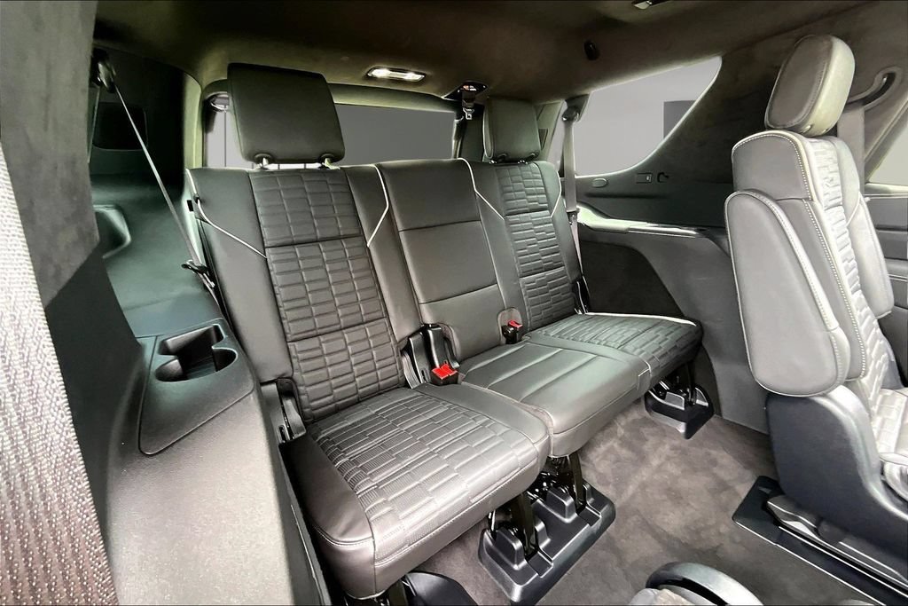 Certified 2025 Cadillac Escalade V AWD/4WD image 30