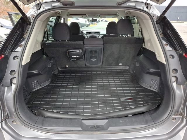 Used 2018 Nissan Rogue SV image 31