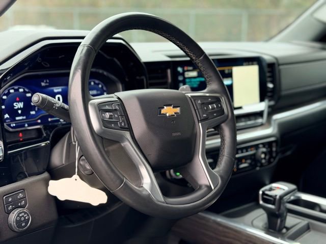 Used 2023 Chevrolet Silverado 1500 LTZ image 10