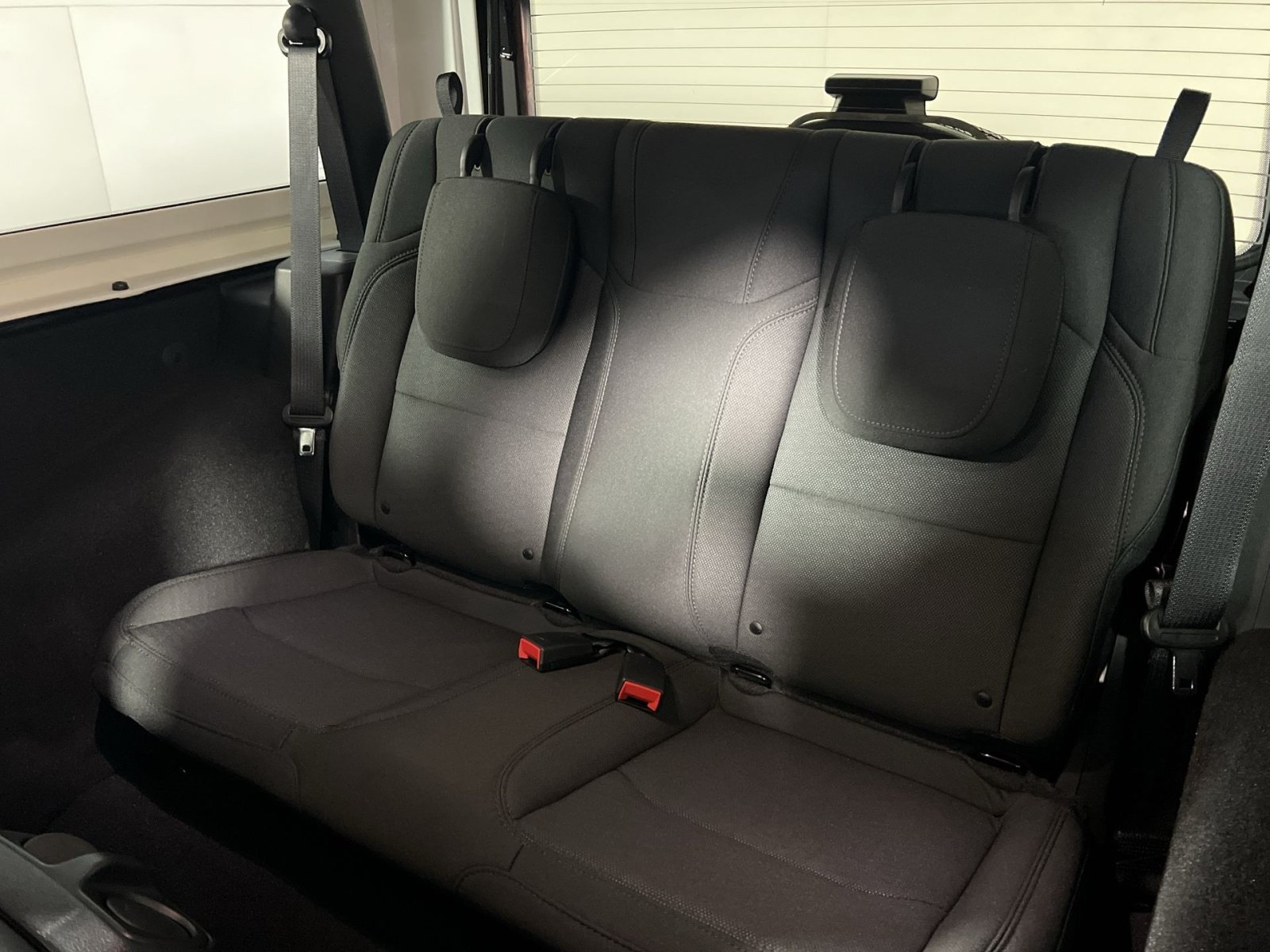 Used 2019 Jeep Wrangler Sport AWD/4WD image 25