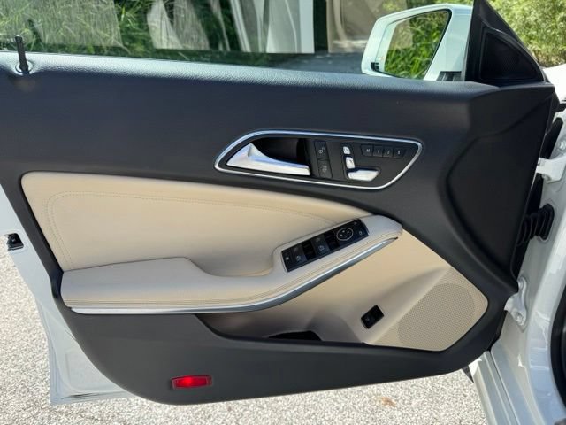 Used 2019 Mercedes-Benz CLA 250 4MATIC image 8