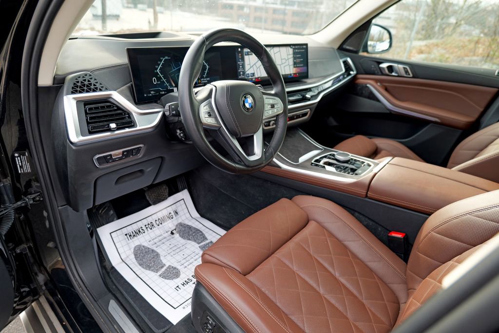 Used 2023 BMW X7 xDrive40i w/ Premium Package image 21