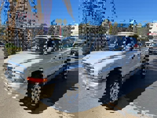 Used 2003 Dodge Dakota SLT image 3