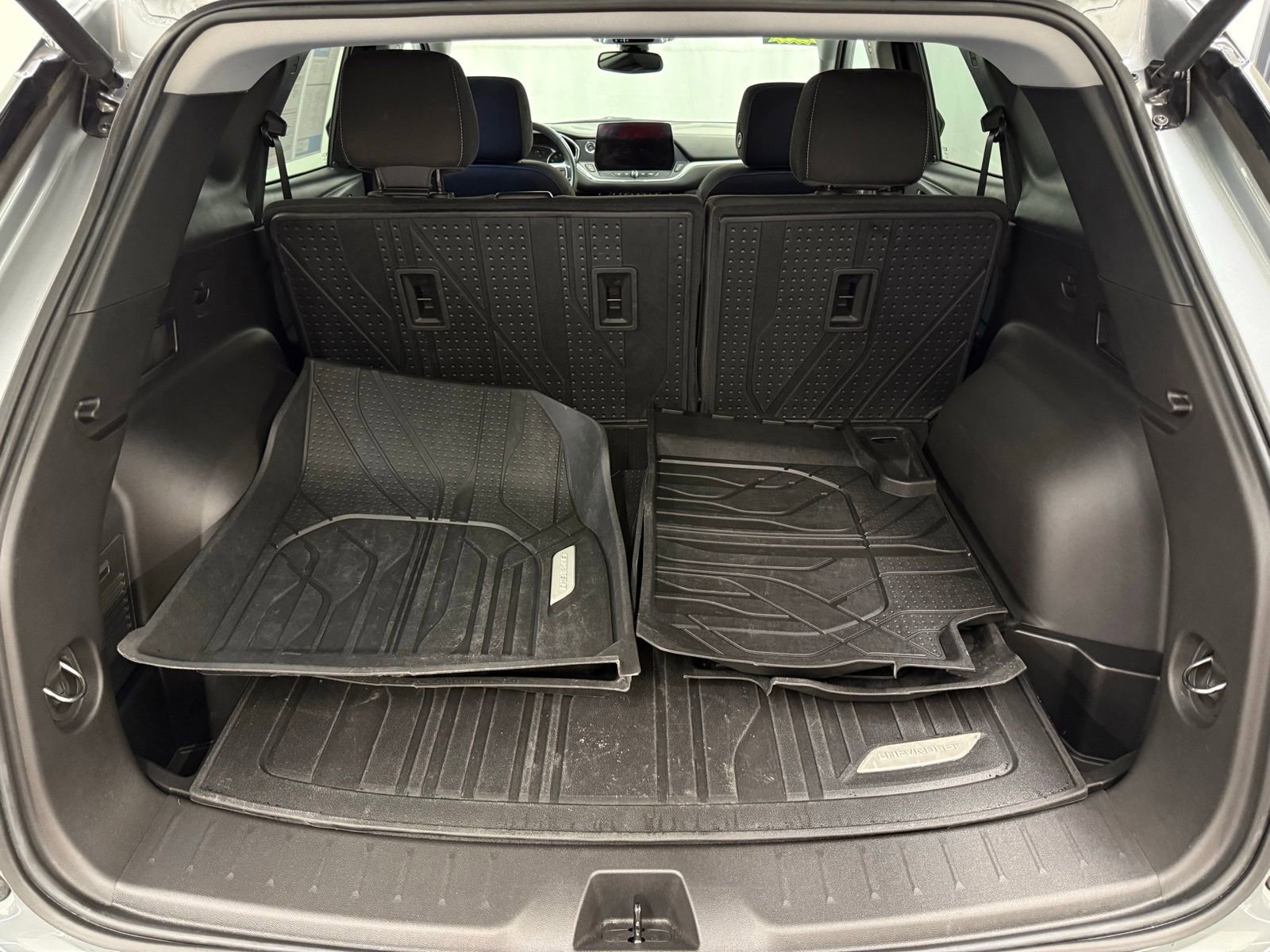 Used 2024 Chevrolet Blazer LT w/ Convenience Package FWD image 5