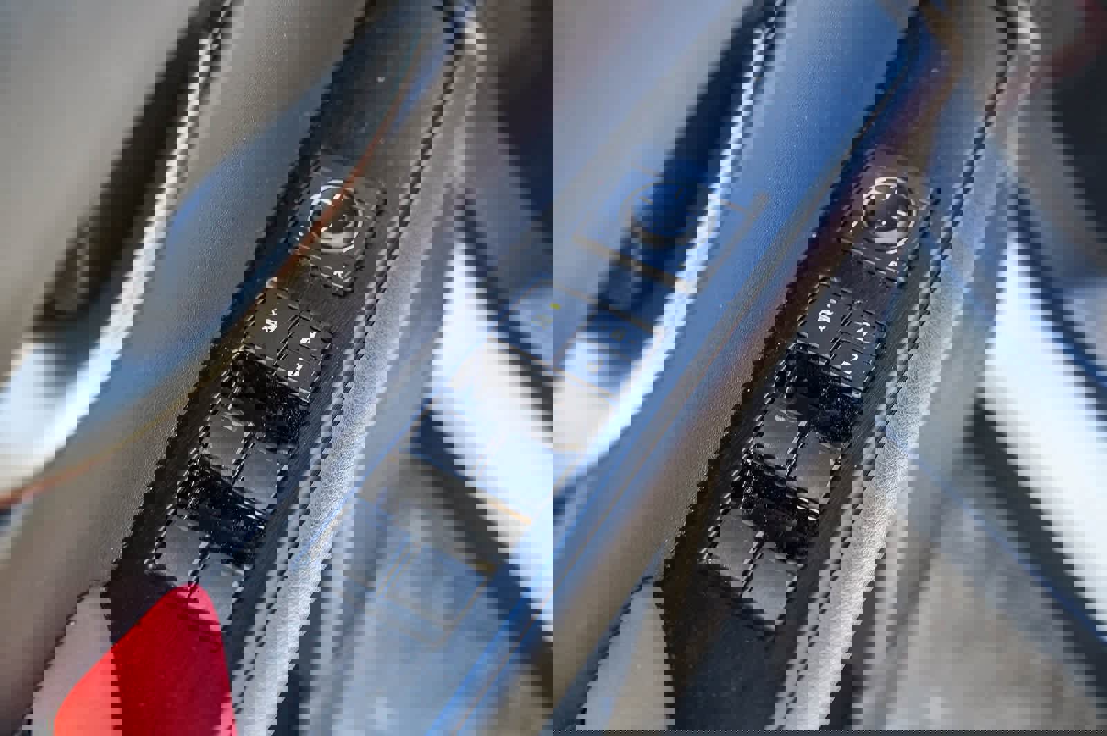 Used 2021 Lexus UX 200 F Sport w/ Accessory Package (Z2) image 19