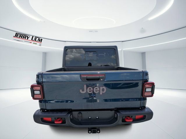 Used 2025 Jeep Gladiator Rubicon AWD/4WD image 4